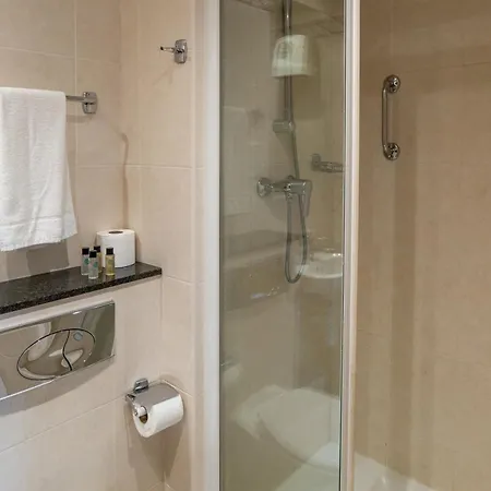Geata Na Cathrach - Lakeside Apartamento