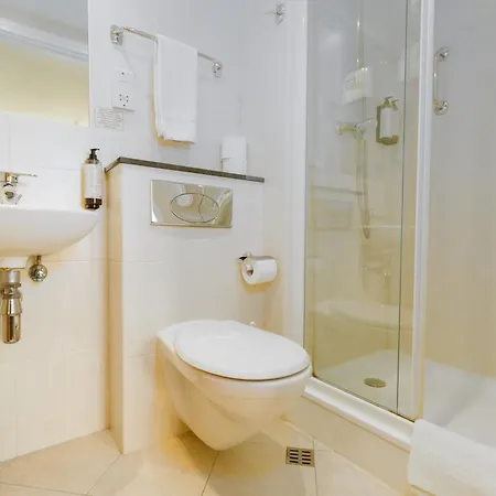 Geata Na Cathrach - Lakeside Apartament Galway